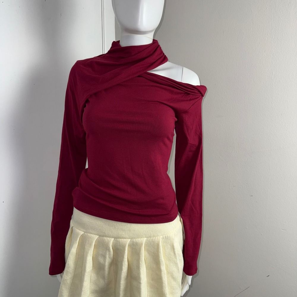 COMMENSE Burgundy Asymmetric Cutout Draped Mock Neck Ribbed Top L NWT